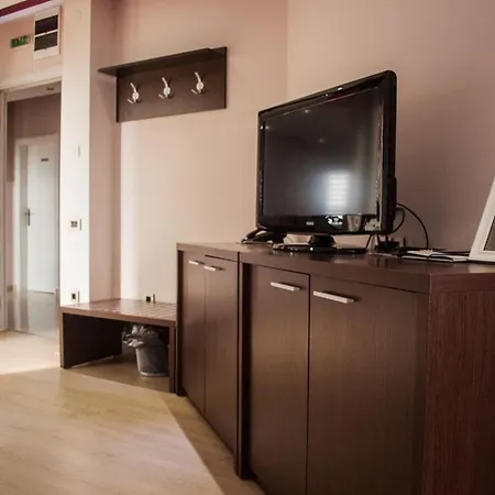 Garni 018 In Hotel Ni