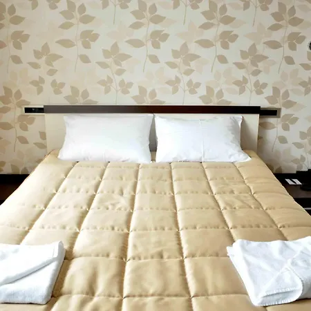 Hotel Garni 018 In 3*