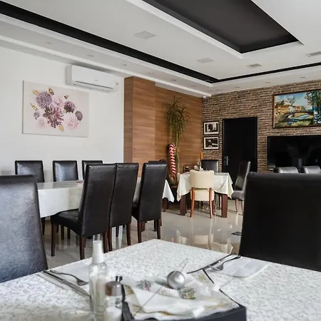 Garni 018 In Hotel 3*