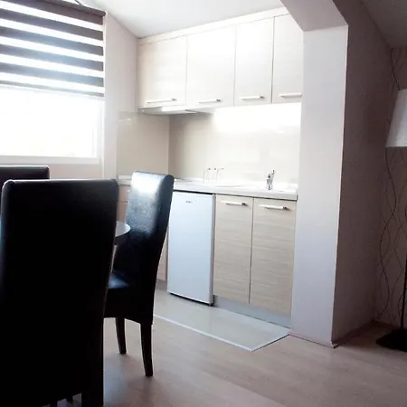 Hotel Garni 018 In 3*