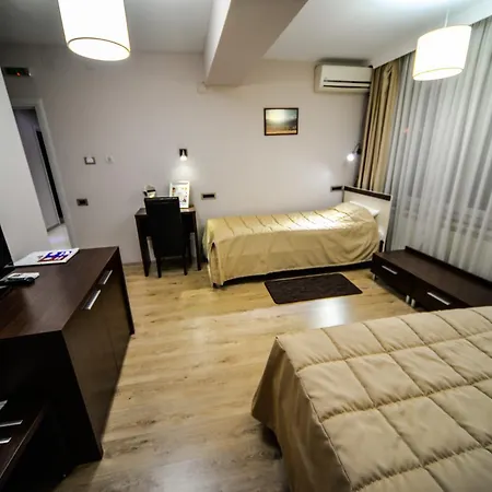Garni 018 In Hotel Ni