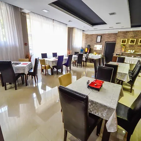 Garni 018 In Hotel 3*