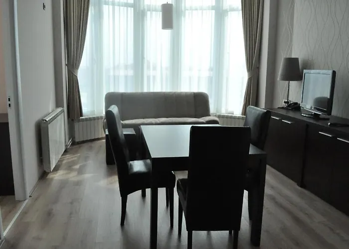 Hotel Garni 018 In 3*